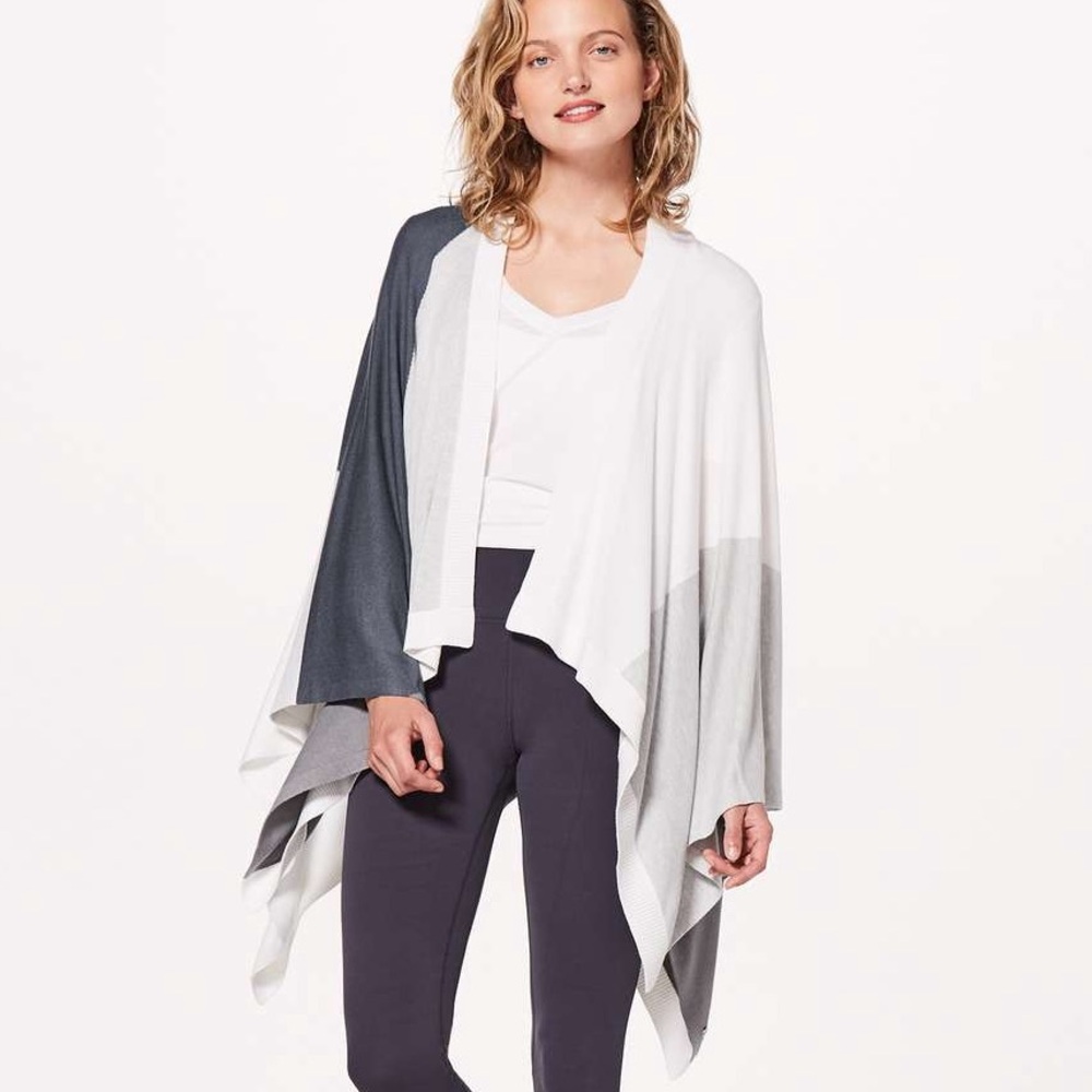Lululemon Hatha Wrap Nebula / Raceway Grey / White